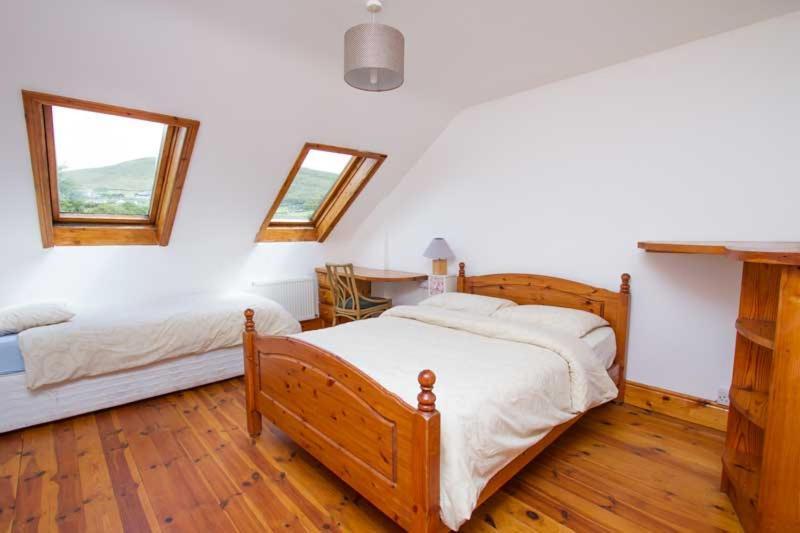 Rainbow Hostel Dingle Esterno foto