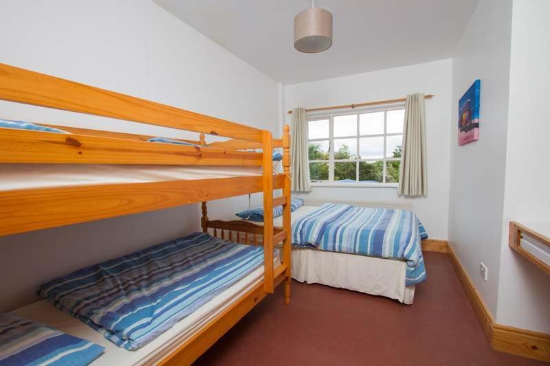 Rainbow Hostel Dingle Esterno foto